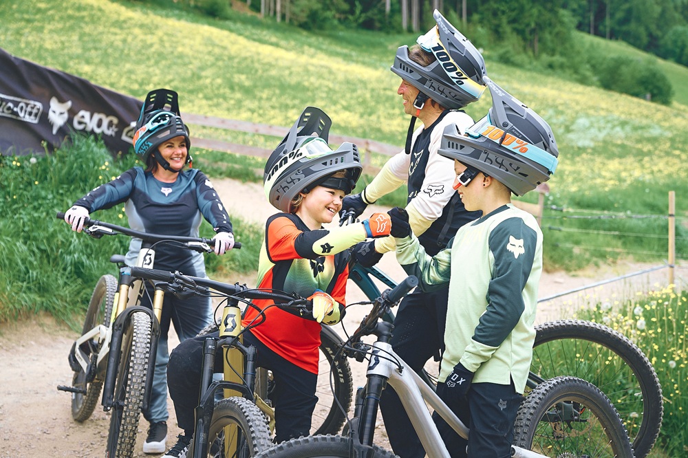 web_sale_riderplayground_DSC02758(c)karinpasterer.com.jpg