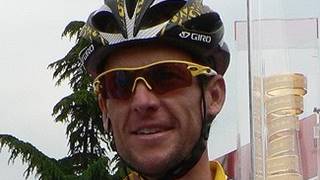 Armstrong se vrací k triatlonu