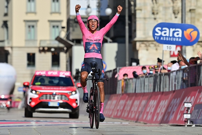 Egan Bernal vyhrál Giro d’Italia