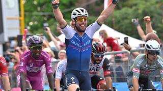 Cavendish vítězí ve 3. etapě Giro d'Italia