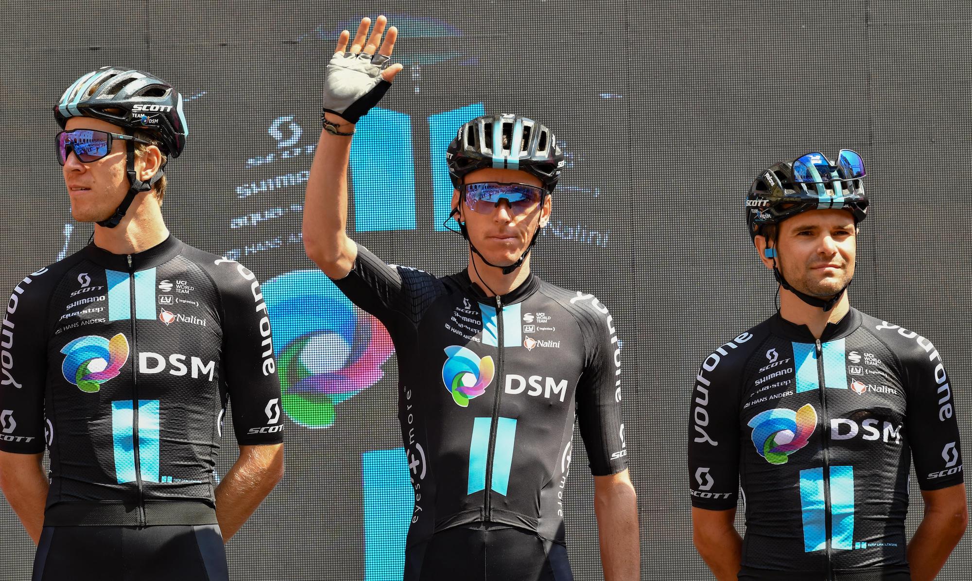 Romain Bardet kvůli nemoci vzdal Giro