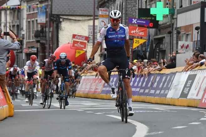 Čtvrtou etapu Tour de Wallonie vyhrál z celodenního úniku Davide Ballerini