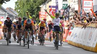 Závěrečnou etapu Wallonie vyhrál Jan Bakelants. Celkový triumf slaví Robert Stannard.