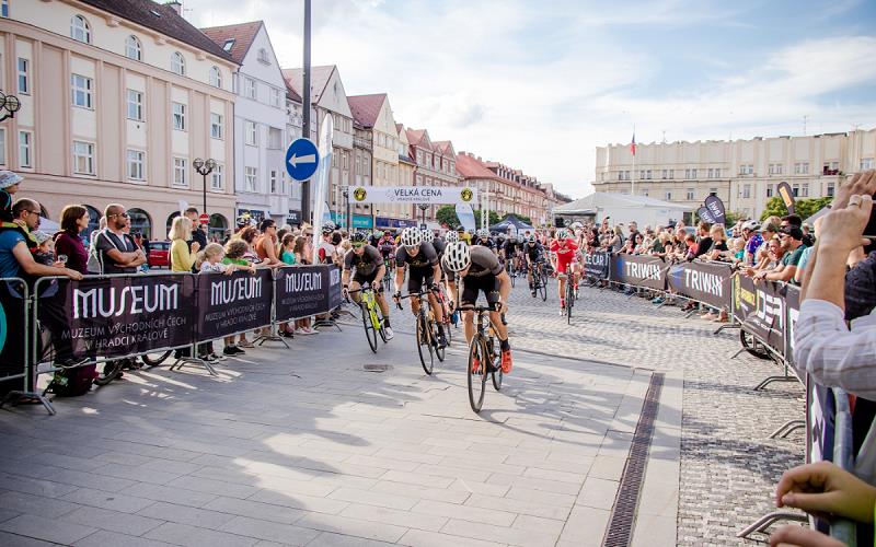 Velká cena Hradce Králové představí tradiční i netradiční cyklistiku