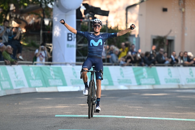 Mas porazil Pogačara a vyhrál Giro dell'Emilia