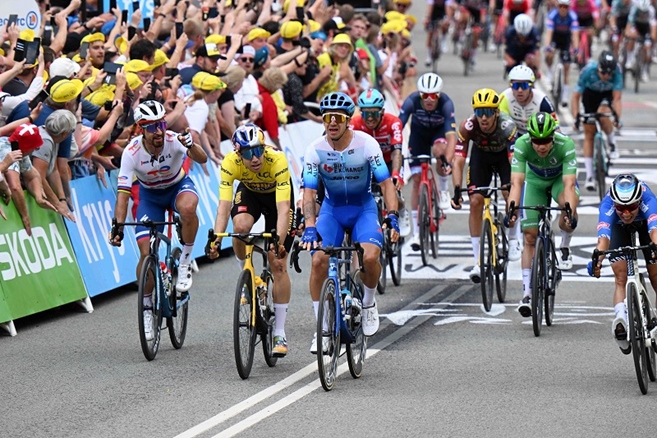 Peter Sagan: Van Aert je skvělý šampion, ale ještě se mi neomluvil za incident na Tour