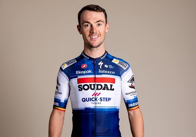 Tým, v němž končí Zdeněk Štybar, pokračuje Josef Černý a přichází Jan Hirt, představil dres pro rok 2023