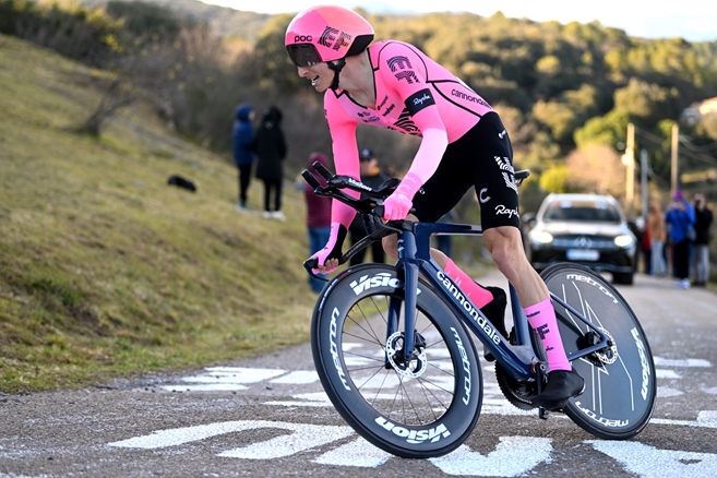 Powless v časovce vybojoval celkové vítězství na Etoile de Bessèges, Skjelmoseho porazil o sekundu