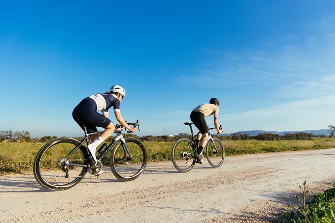 Značka Colnago představila model C68 Allroad pro silnici a lehký terén