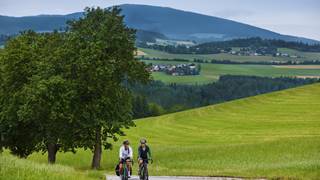 Kopce i roviny, víno a klid… (Nejen) top 10 cyklotras Dolního Rakouska