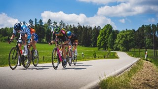 Od pátku do neděle se na jihu Čech jede RBB Tour. Vedle českých budou startovat týmy z Rakouska, Polska a Slovenska