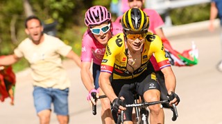 Almeida a Roglič se vpředu střídají a oslavenec Thomas toho využívá