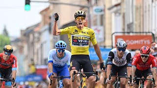 Kromě sprinterského souboje, z něhož vyšel vítězně Laporte, se o vzrušení ve třetí etapě Dauphiné staraly defekty a pády